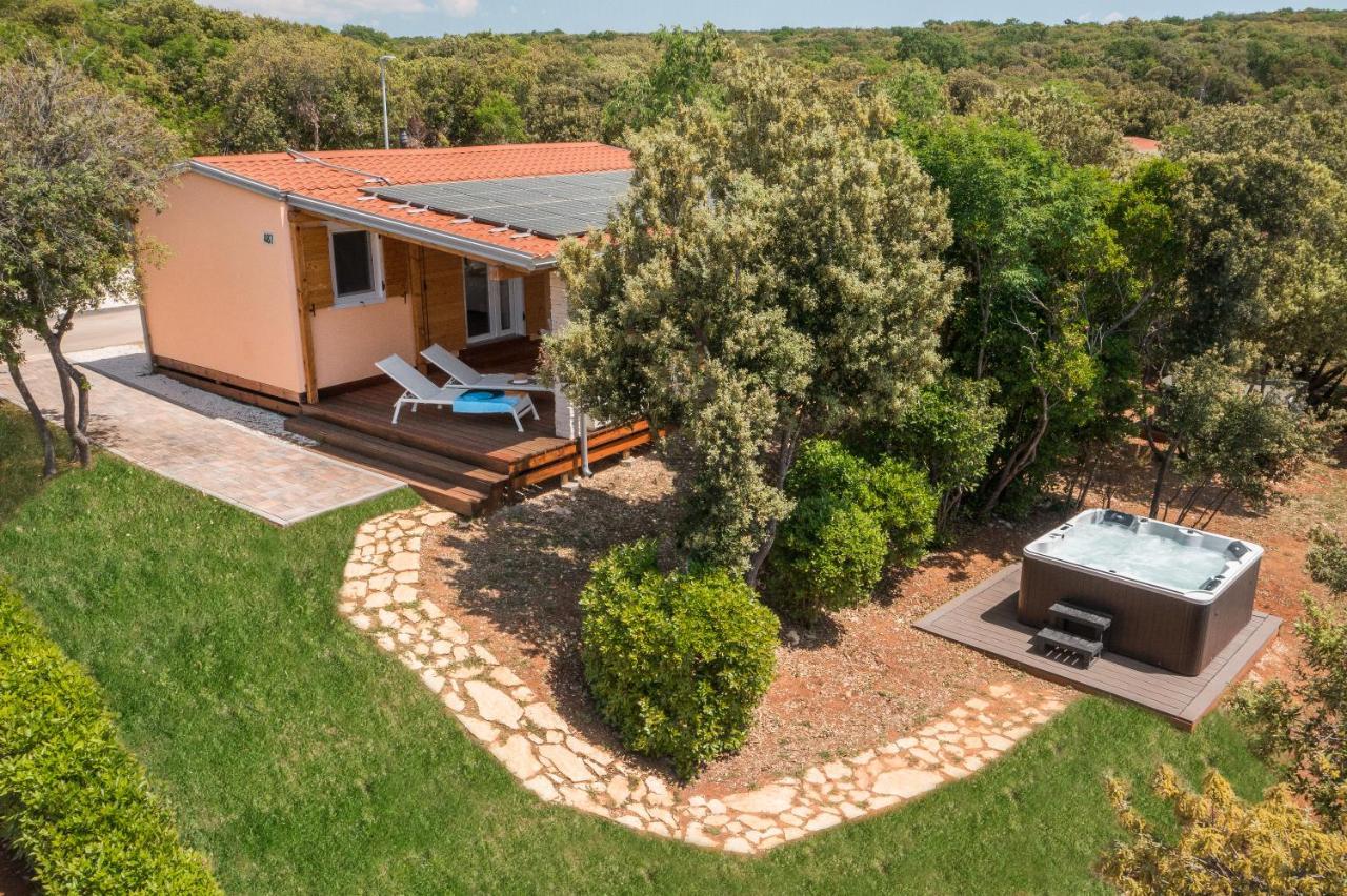 Holiday park Homes Mon Perin 4*