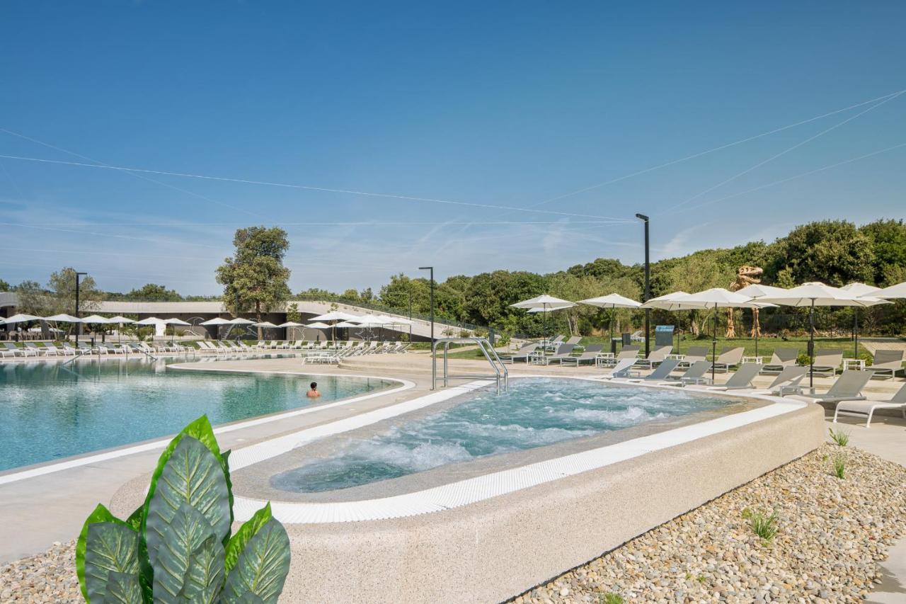 Homes Mon Perin Vakantiepark Bale