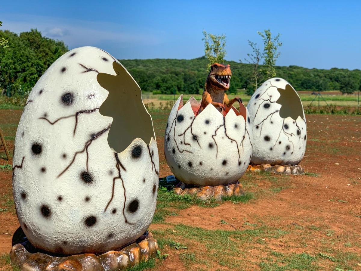 Homes Mon Perin Vakantiepark Bale